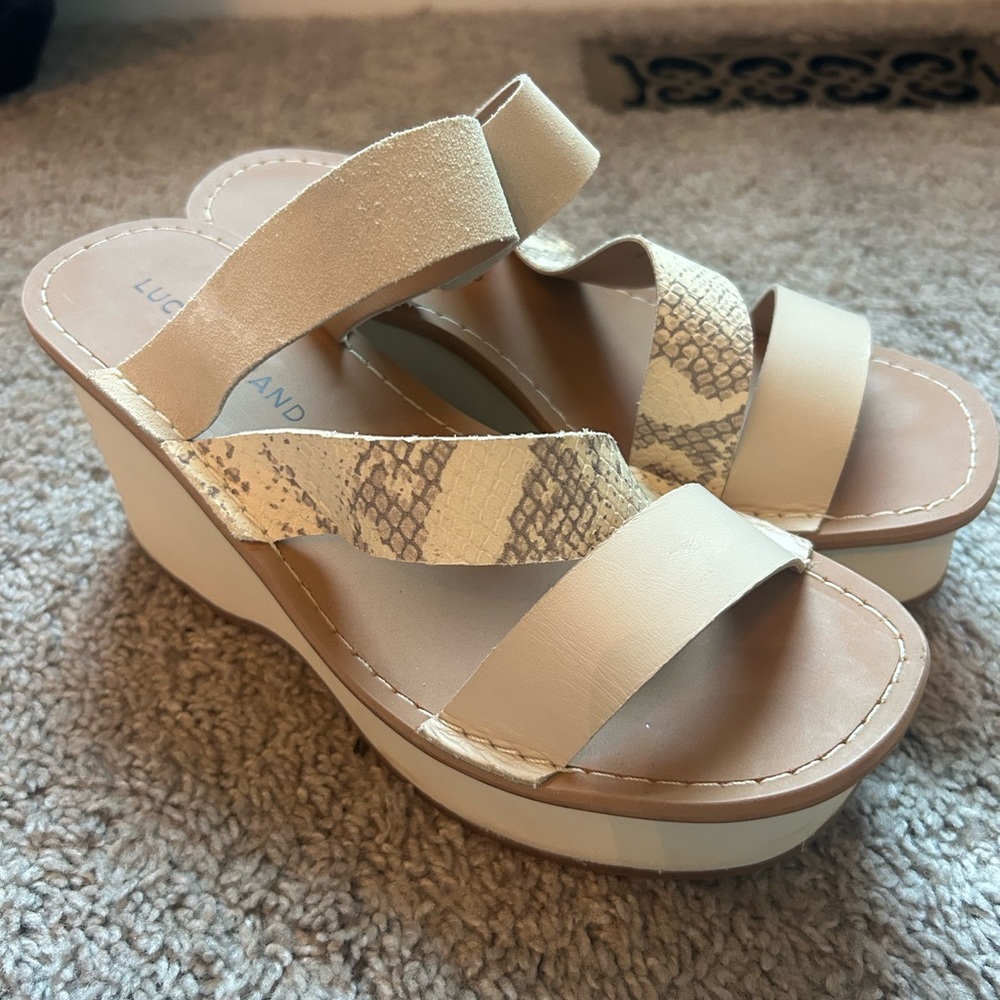 Lucky Brand Wedge Sandals